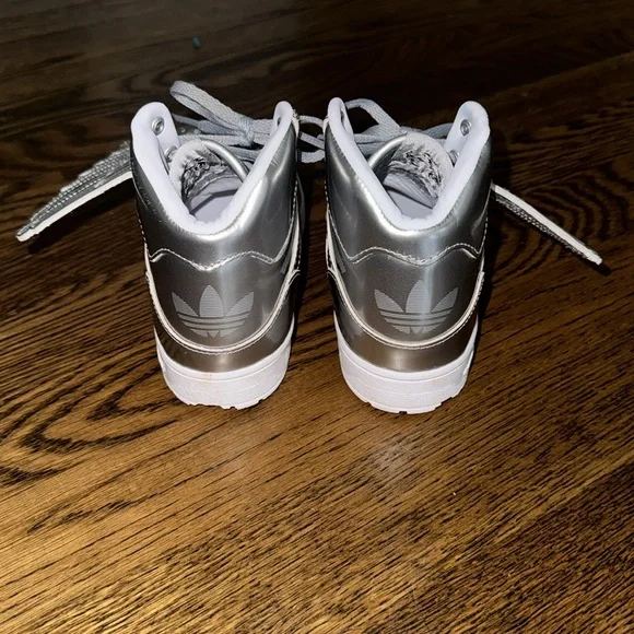 Jeremy Scott x adidas Wings Metal 'Silver Metallic' sneaker